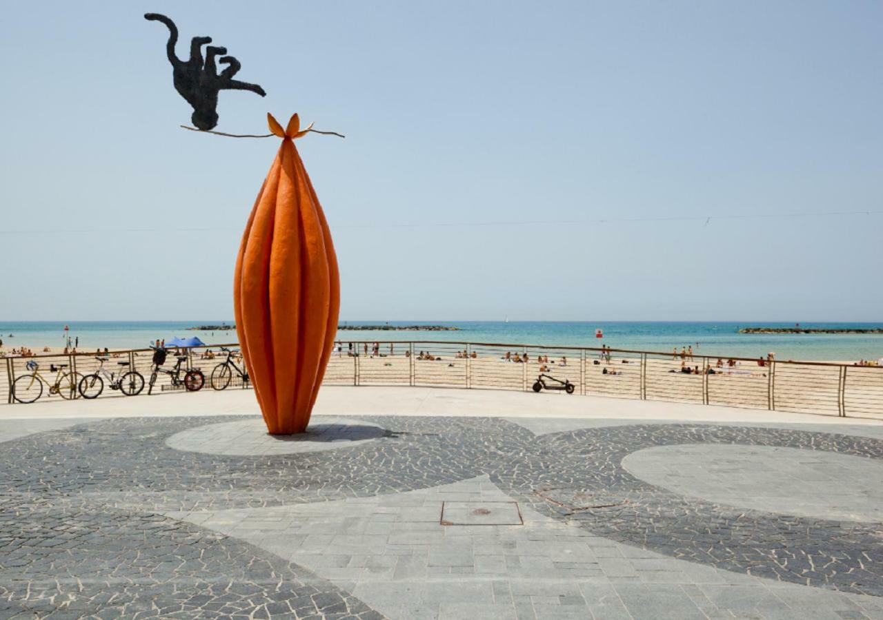 The Surfer'S Beach House Тель-Авів Екстер'єр фото